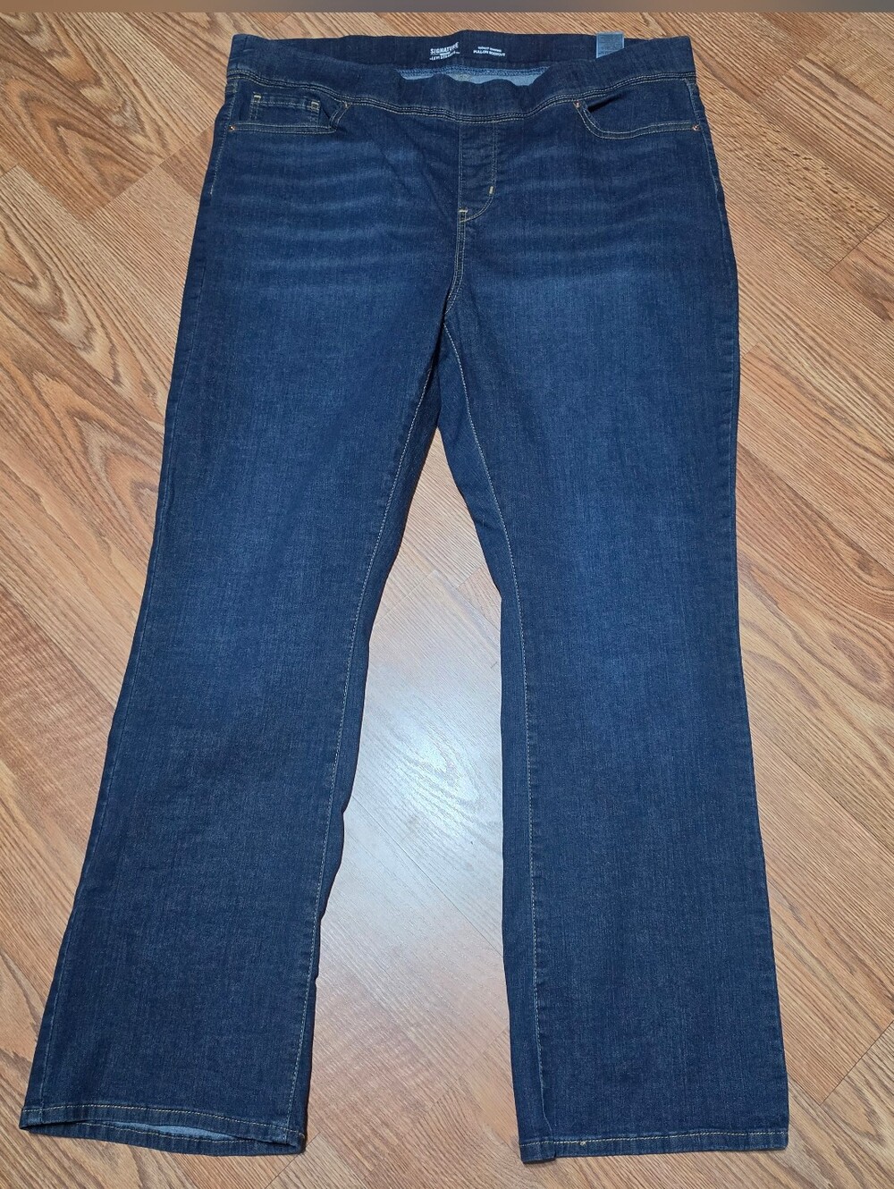 Signature by Levi Strauss Women’s Dark Blue Boot Cut Jeans